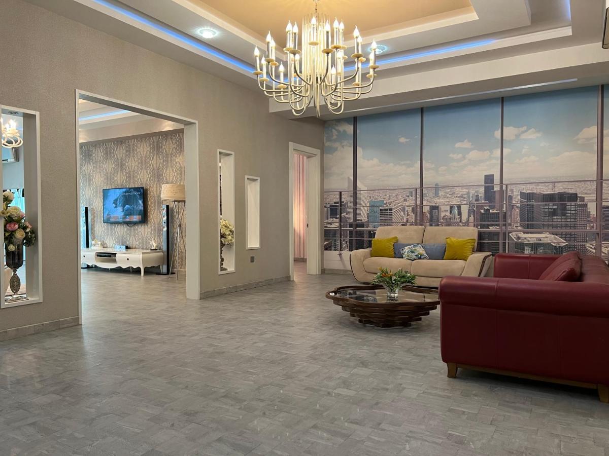Megafun Luxury Family Apartment باكو المظهر الخارجي الصورة